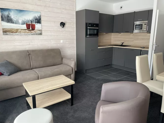 P09 / Estudio / 6 personas