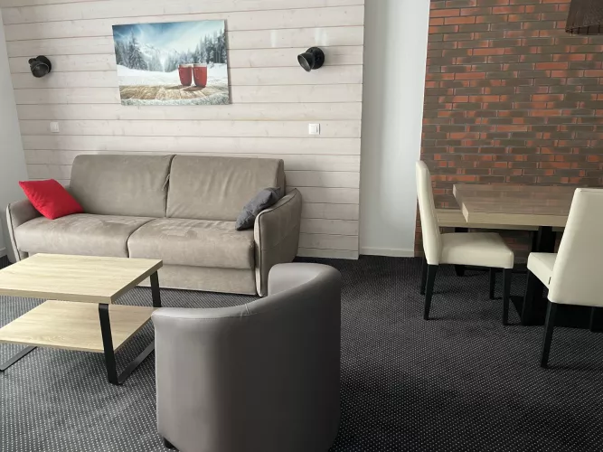 P11 / Estudio / 6 personas